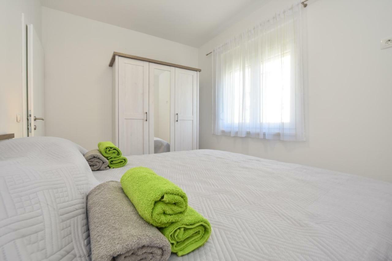 Apartmani Iva&Ante دوغي رات المظهر الخارجي الصورة